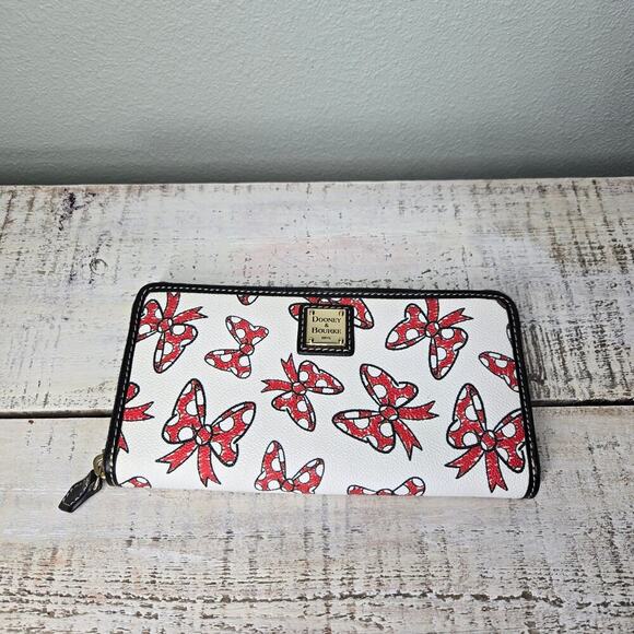 Dooney & Bourke Disney Minnie Bows wallet Never Used White Minnie Mouse - Picture 1 of 5